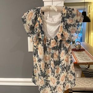 Delicate Sunflower Top 🌻